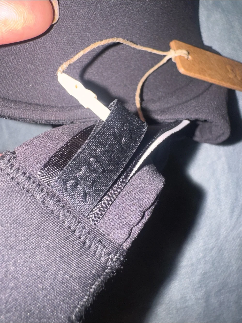SKIMS Black Smooth T-Shirt Bra - Picture 7 of 7